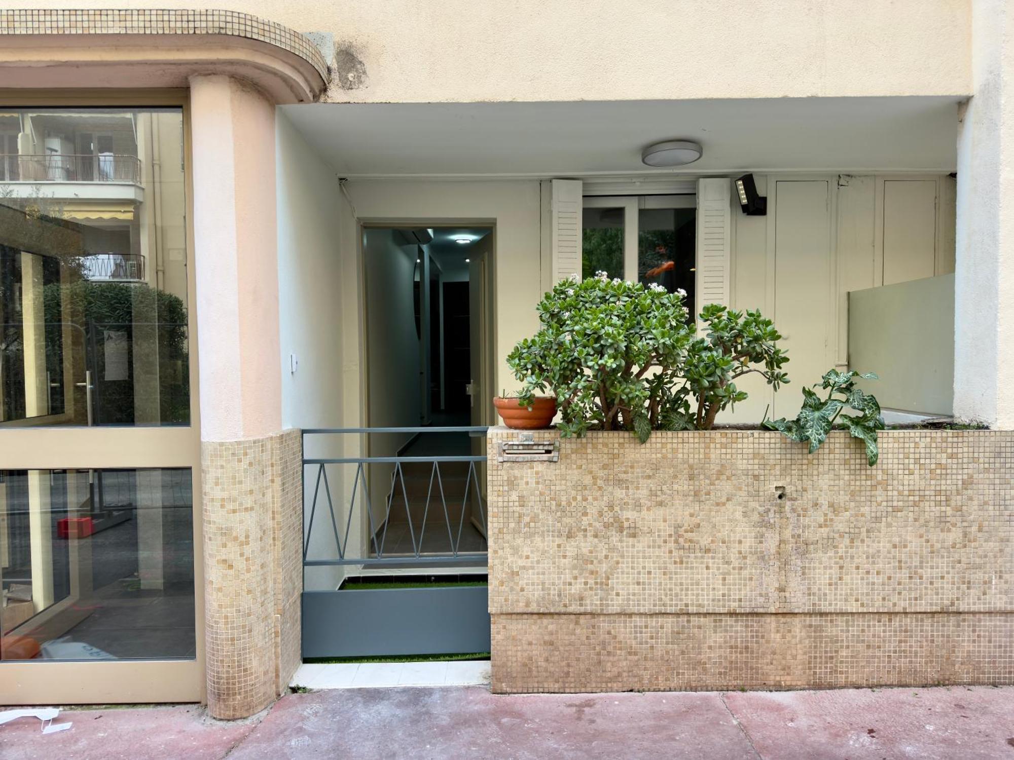 Evasion By Scls Locations * Cannes